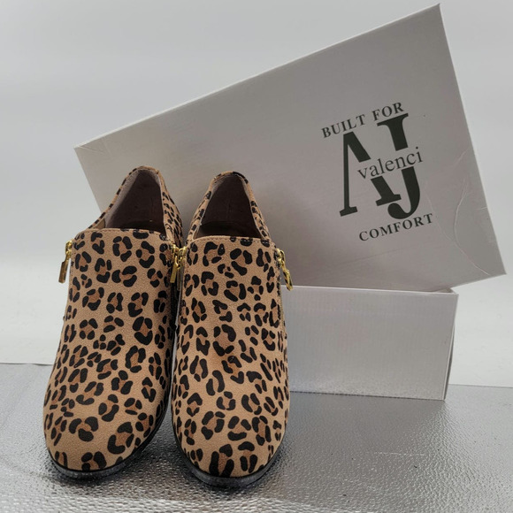 AJ Valenci Leather Leopard Stacked Heel Bootie 7.5 NIB - Picture 1 of 12